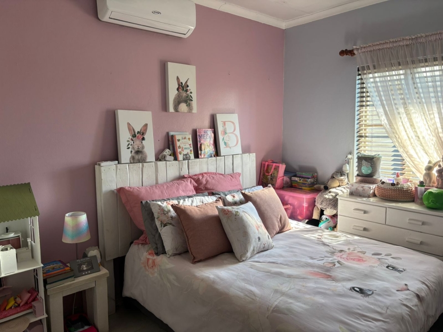 2 Bedroom Property for Sale in Waterval East North West